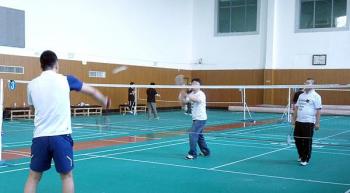 本部学习中心举办第二届师生羽毛球联谊赛